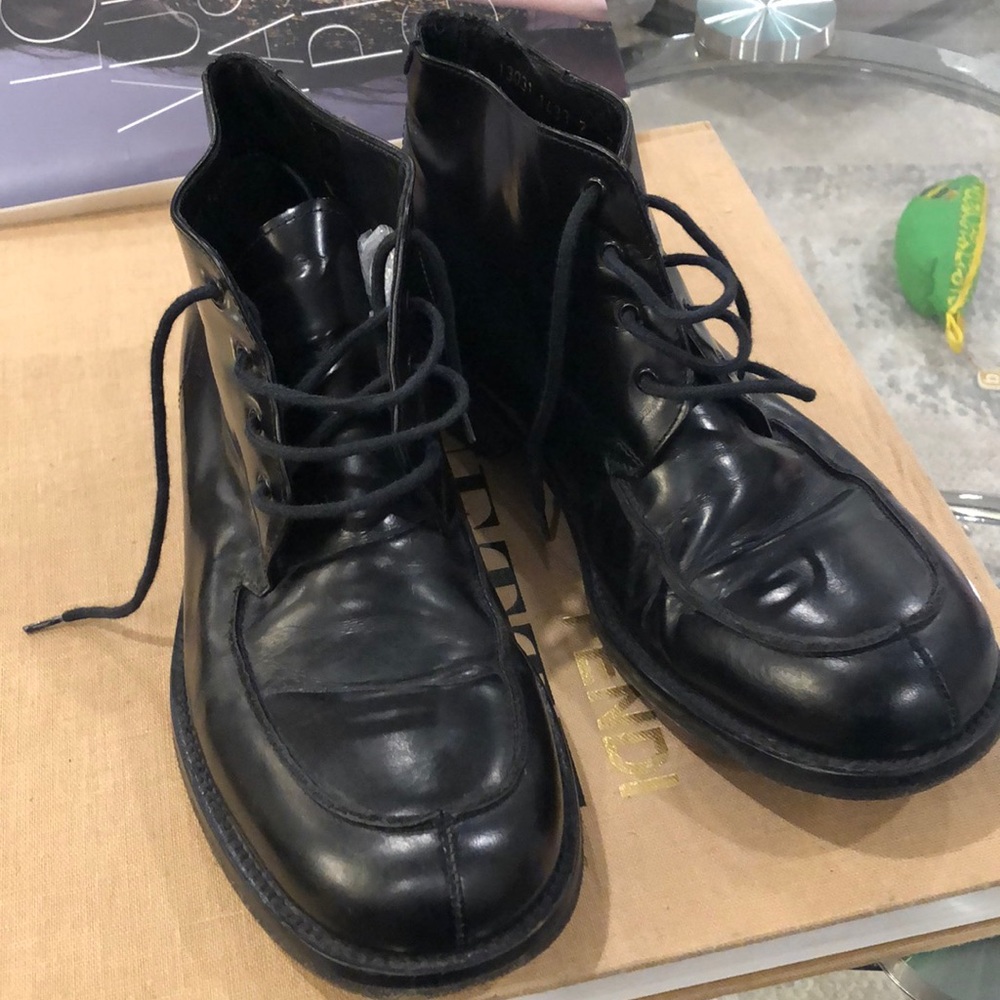 Authentic boss men’s shoes
